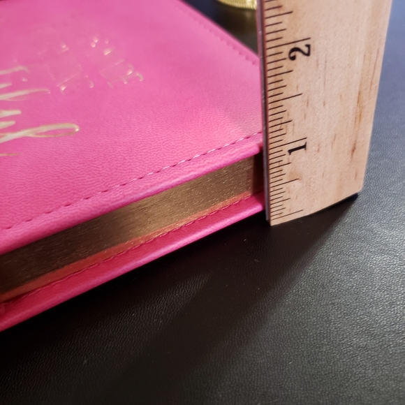 Journal pink padded Faux leatherette Cover Magneti - Picture 7 of 9